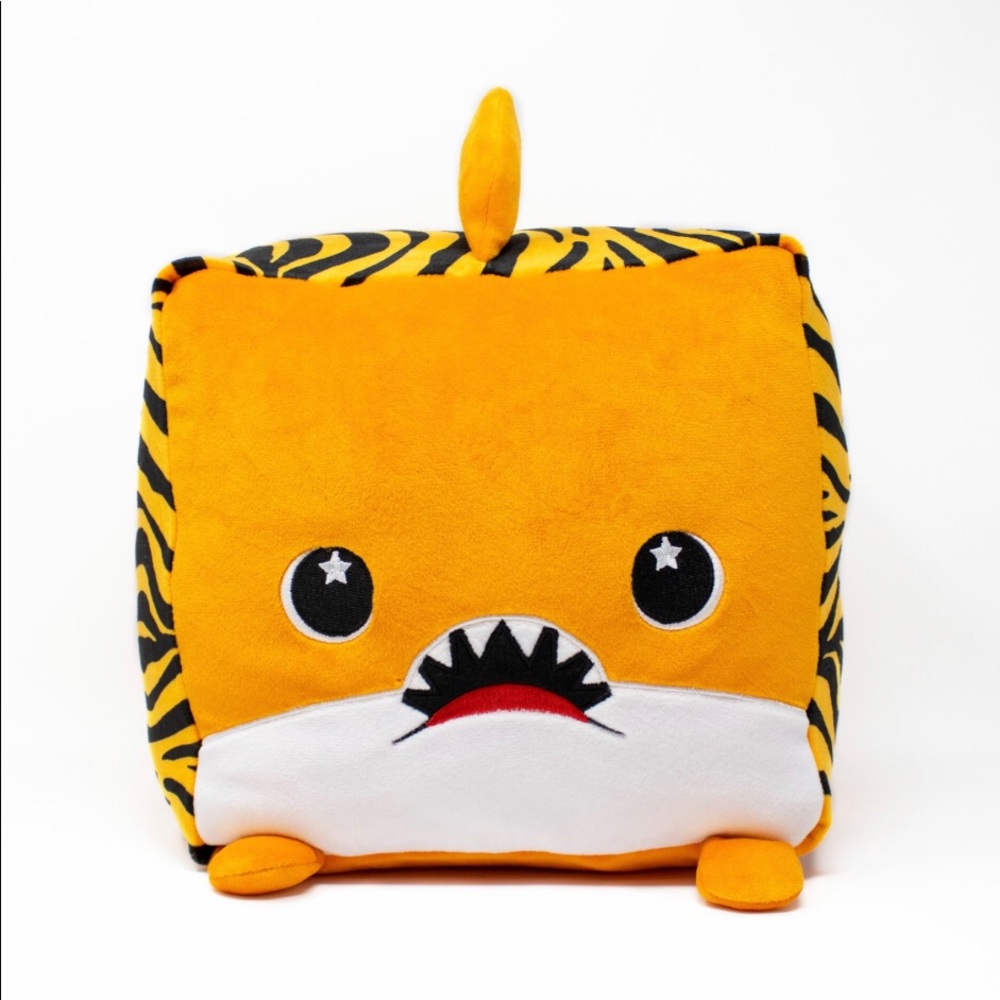 Moosh-Moosh Mac the Tiger Shark 10” Plush